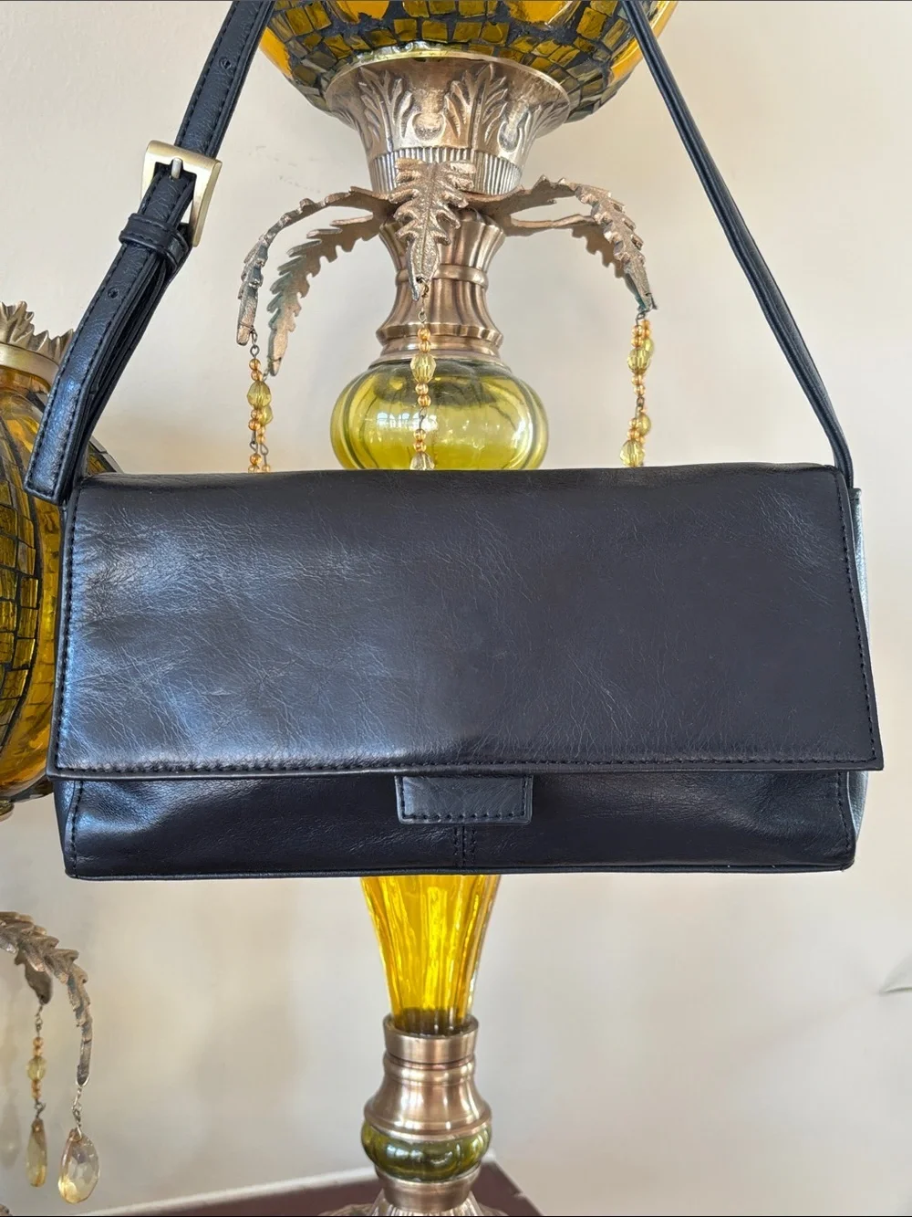 Vintage Genuine Leather Classic Small Smooth Black Flap Snap Close Shoulder Bag